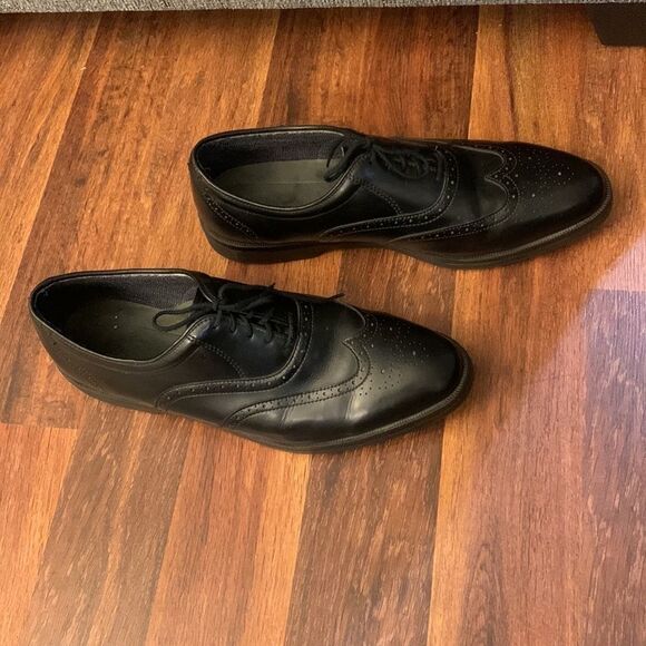 Red Wing shoes    - Picture 3 of 8